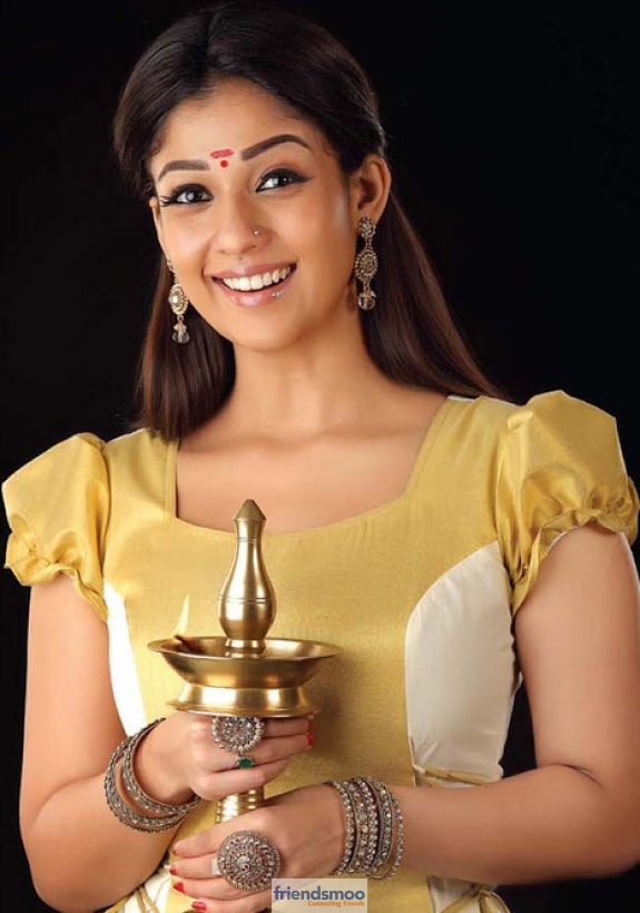 Nayanatara - Friendsmoo (1)