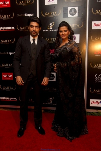 Celebrity Red Carpet Photos at Saifta Awards 2013