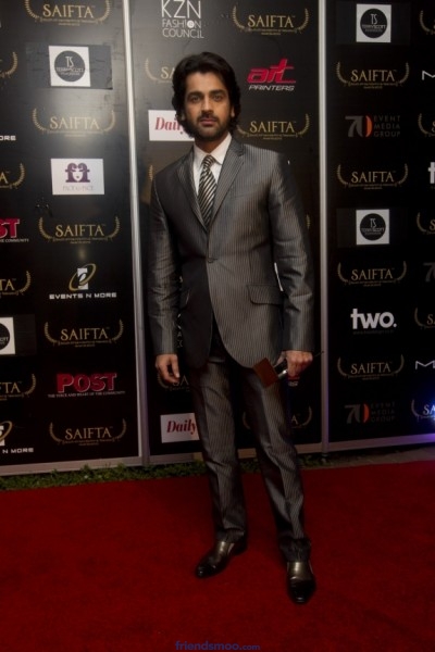 Celebrity Red Carpet Photos at Saifta Awards 2013