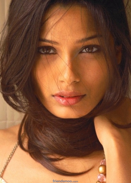 Freida Pinto Latest Random Photos