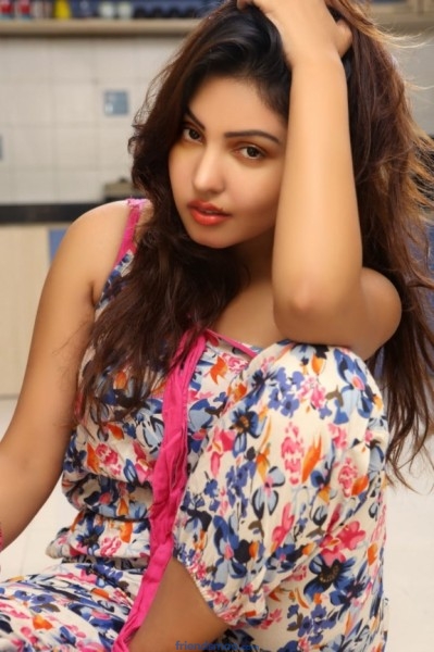 South Indian Actress Komal Jha Latest Stills