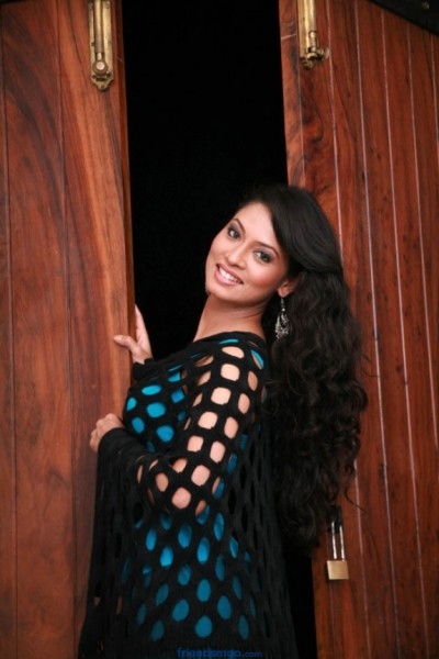 Actress Pooja Latest Photoshoot Pics