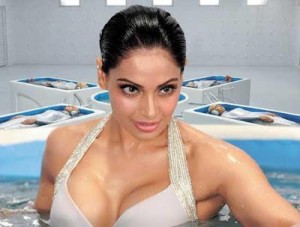 Bipasha Basu Spicy, Hot and Unseen Pics