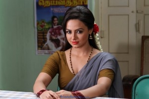 Sana Khan Hot Photos from the Movie Gajjala Gurram-Friendsmoo