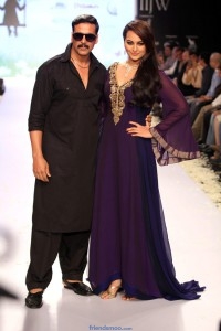 sonakshi-and-akshay